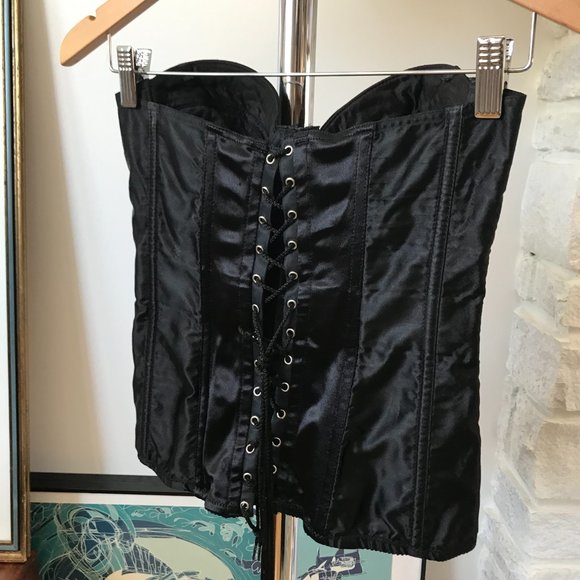 Black Corset - Frederick's of Hollywood - Picture 3 of 6